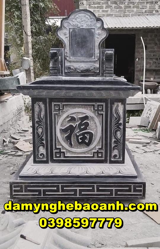 mộ đá xanh đen nguyên khối lắp đặt tại kiên giang